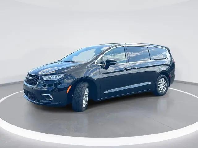 2025 Chrysler Pacifica Select for sale in Greensboro, NC
