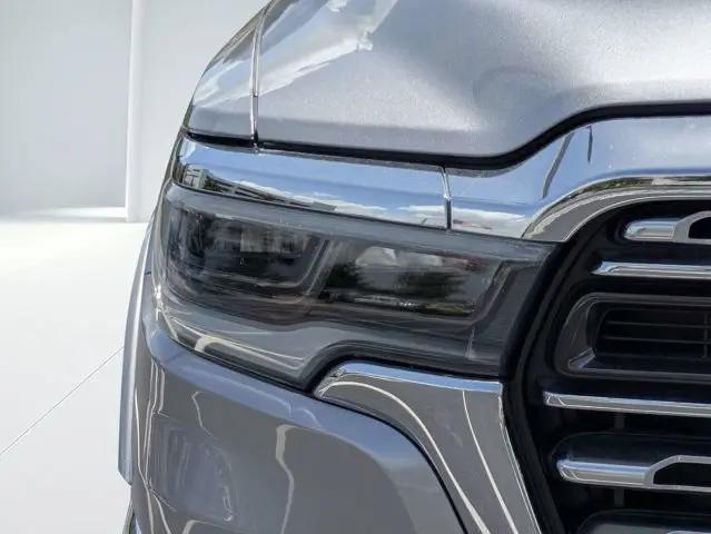 2025 Ram 1500 Limited Crew Cab 4x4 57 Box