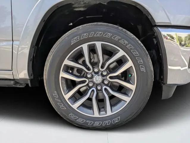 2025 Ram 1500 Limited Crew Cab 4x4 57 Box