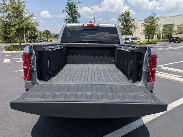 2025 Ram 1500 Limited Crew Cab 4x4 57 Box