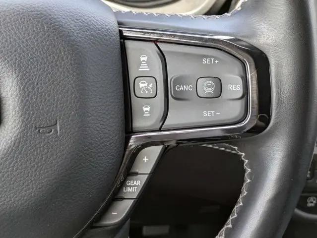 2025 Ram 1500 Limited Crew Cab 4x4 57 Box