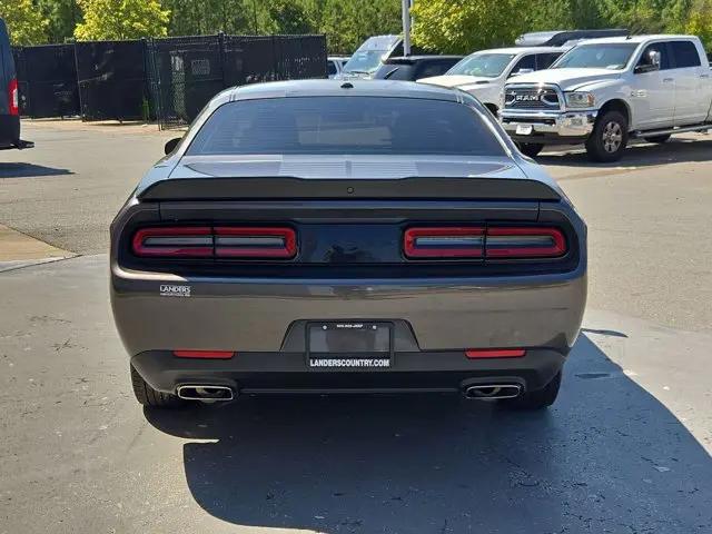2022 Dodge Challenger SXT