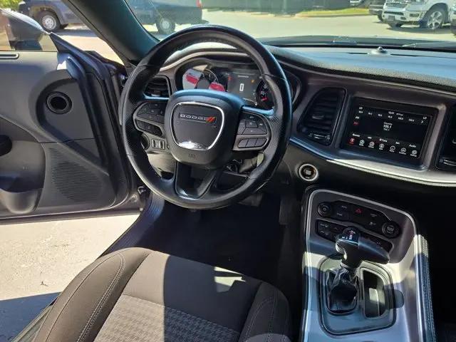 2022 Dodge Challenger SXT