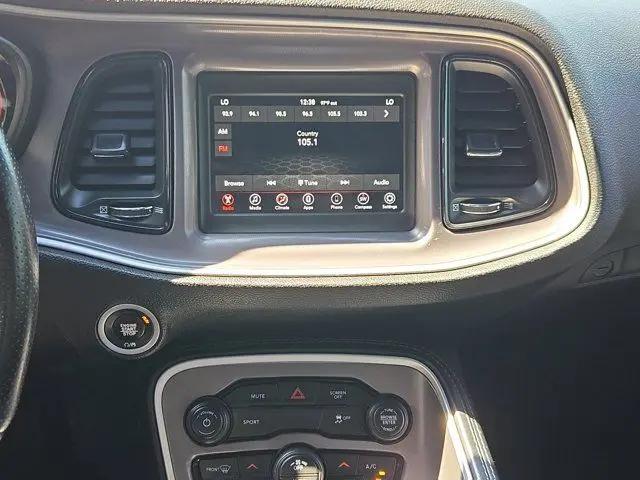 2022 Dodge Challenger SXT