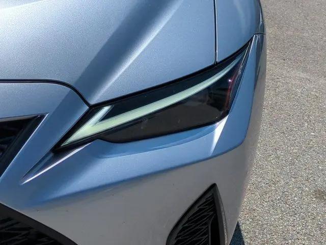 2025 Lexus IS 350 F SPORT Design