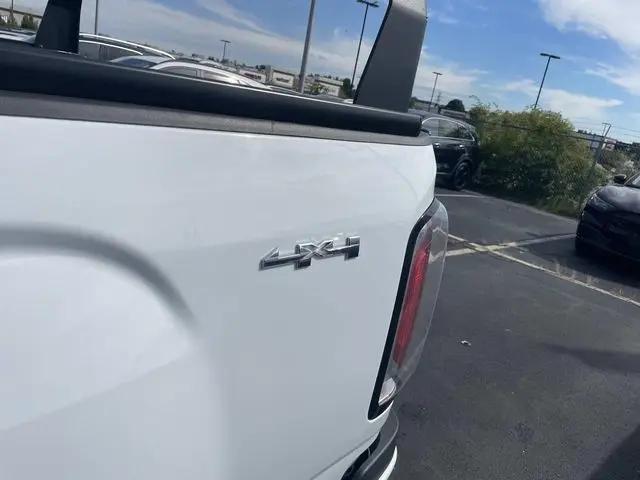 2021 GMC Canyon 4WD Crew Cab Short Box Elevation