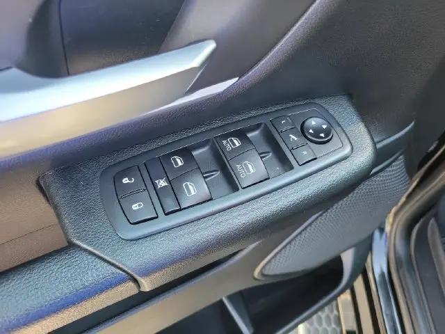 2020 Ram 1500 Big Horn Crew Cab 4x4 57 Box