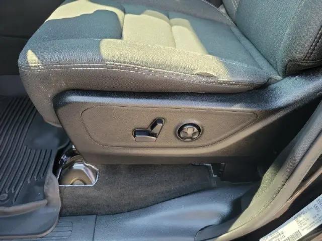 2020 Ram 1500 Big Horn Crew Cab 4x4 57 Box