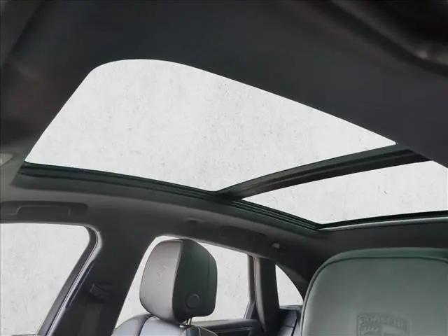 2026 Porsche Macan T