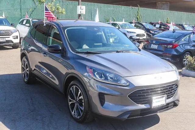 2021 Ford Escape SE