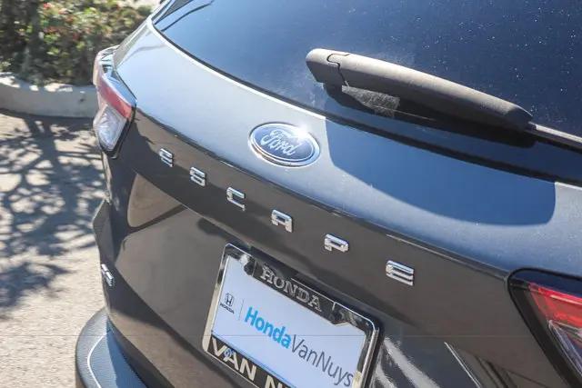 2021 Ford Escape SE