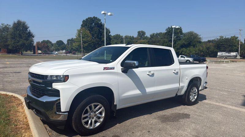 2020 Chevrolet Silverado 1500 4WD Crew Cab Short Bed LT for sale in Brownsville, TN
