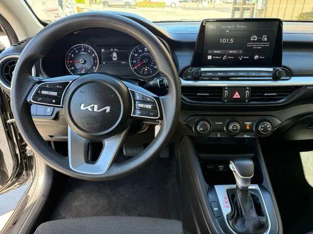 2022 Kia Forte LXS