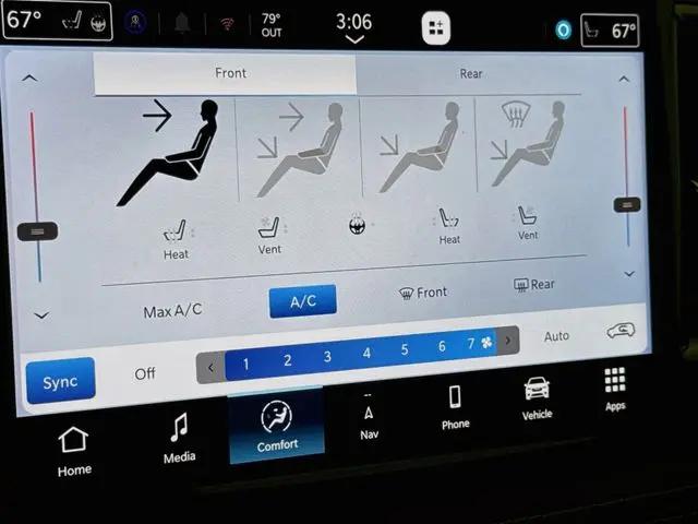 2027 Chrysler Pacifica Limited
