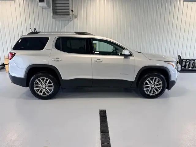 2019 GMC Acadia SLE-2