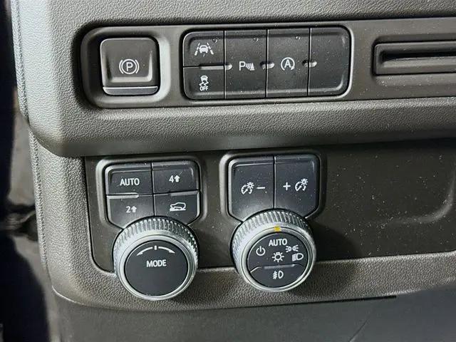 2023 GMC Yukon 4WD SLT