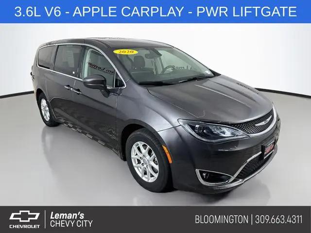 2020 Chrysler Pacifica Touring for sale in Bloomington, IL