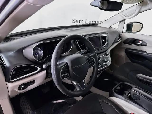 2020 Chrysler Pacifica Touring