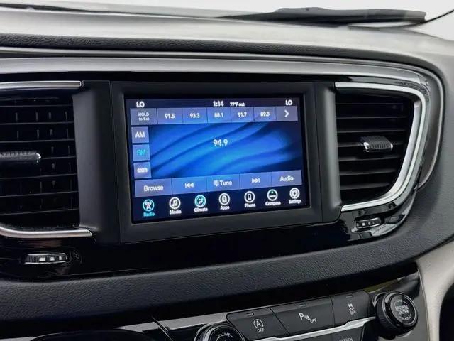 2020 Chrysler Pacifica Touring