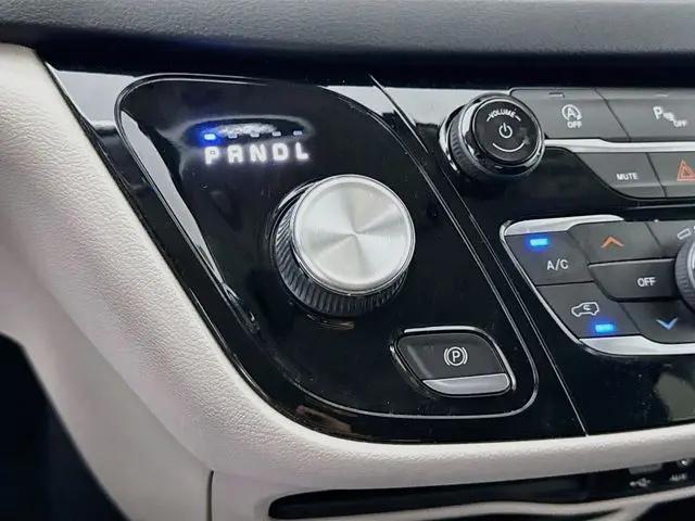 2020 Chrysler Pacifica Touring