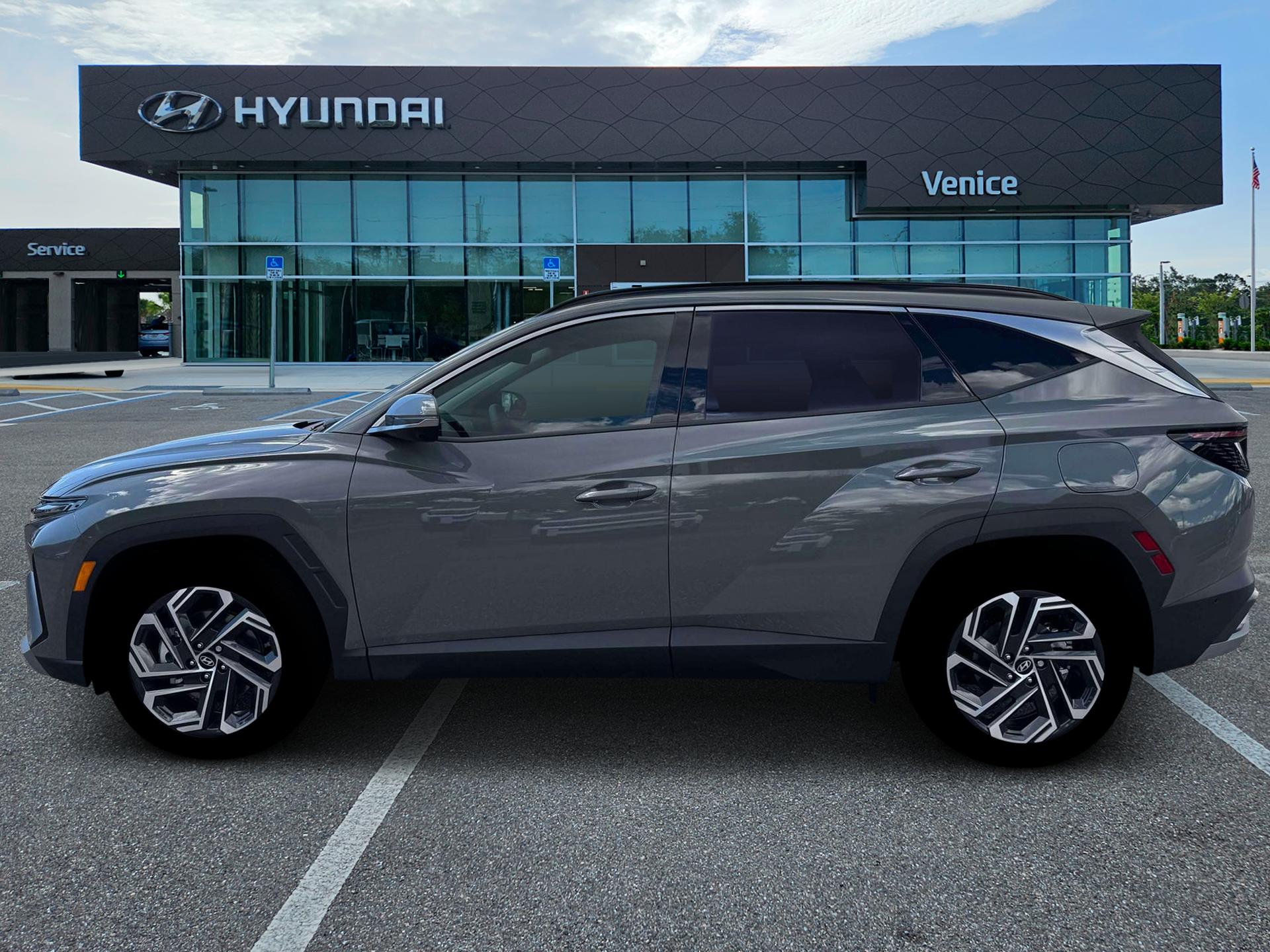 2026 Hyundai TUCSON Limited FWD - Image 3
