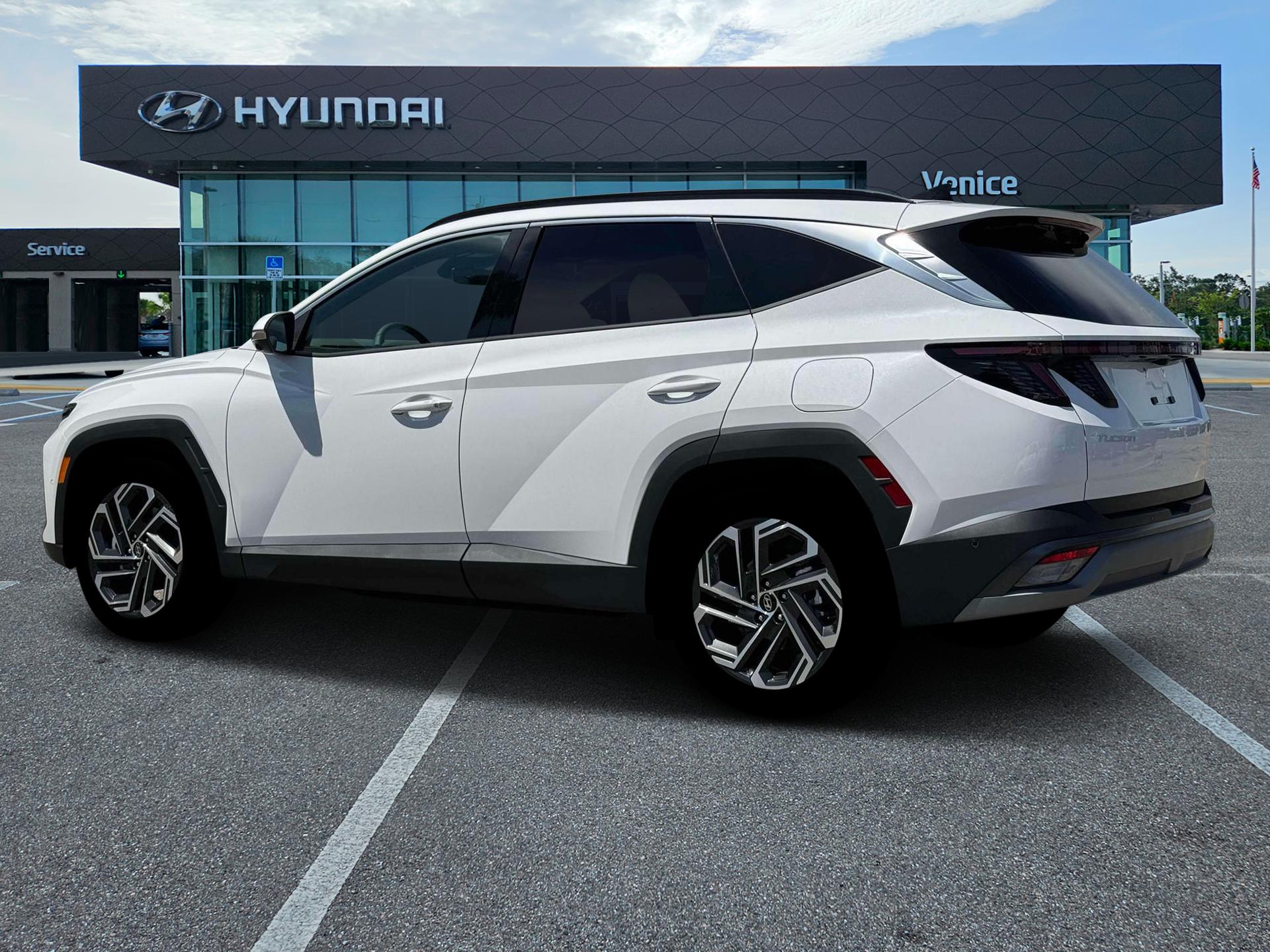 2026 Hyundai TUCSON Limited FWD - Image 4