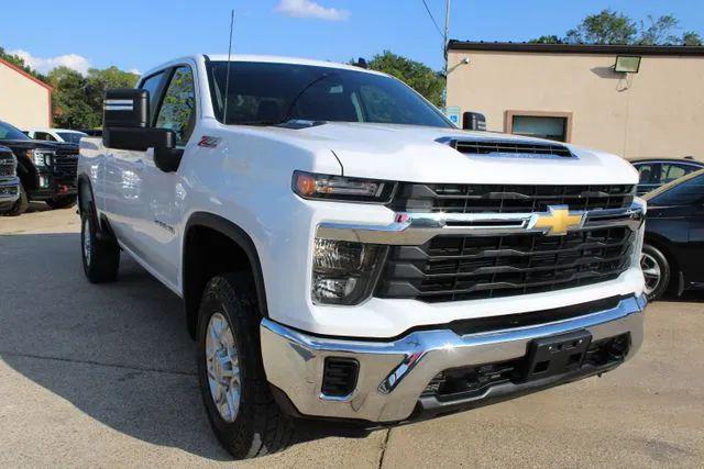 2024 Chevrolet Silverado 2500HD 4WD Crew Cab Standard Bed LT for sale in Sachse, TX