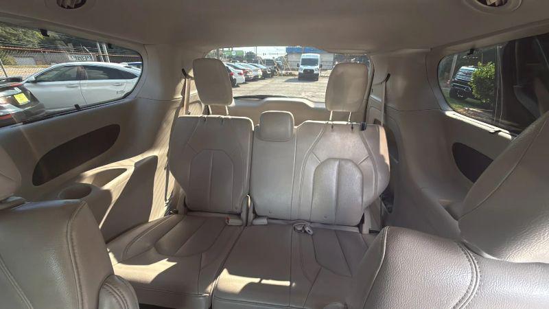 2021 Chrysler Pacifica Touring L