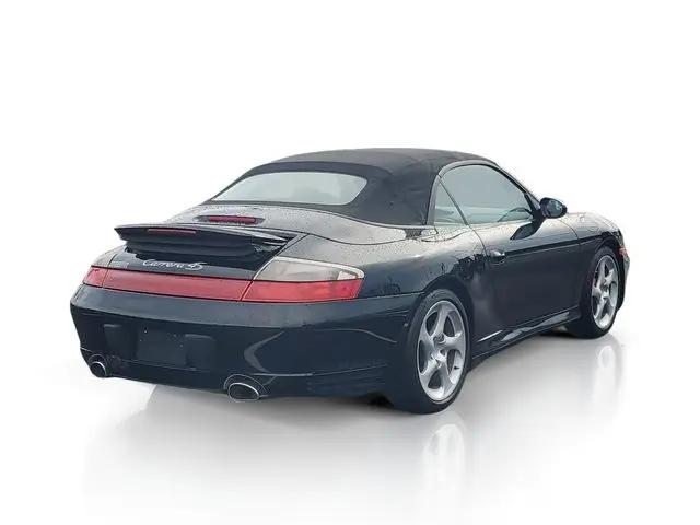 2004 Porsche 911 Carrera 4S