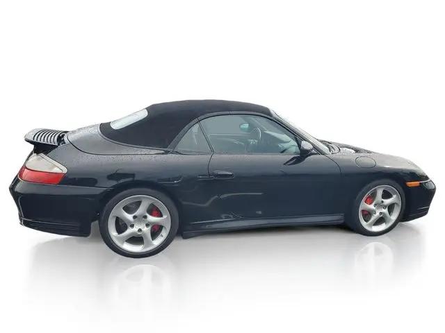 2004 Porsche 911 Carrera 4S
