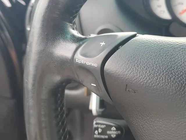 2004 Porsche 911 Carrera 4S