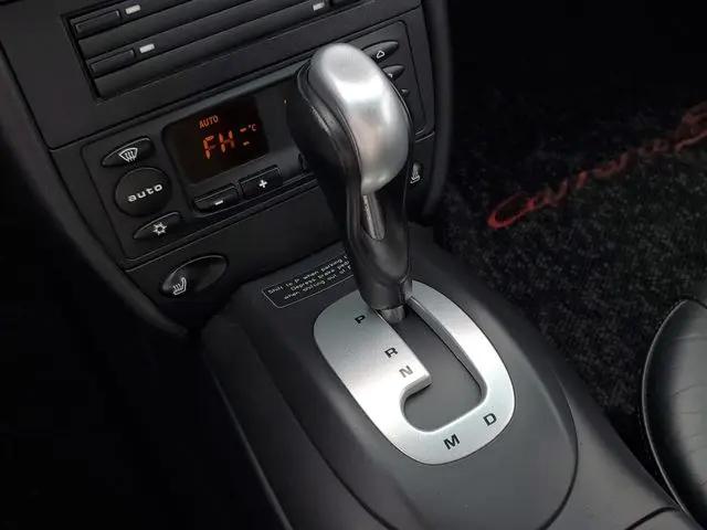 2004 Porsche 911 Carrera 4S