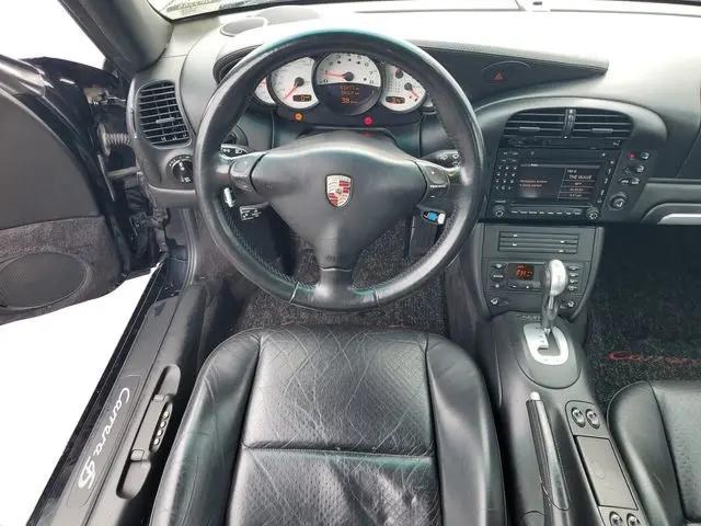 2004 Porsche 911 Carrera 4S