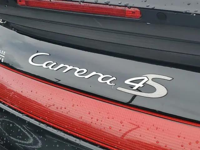 2004 Porsche 911 Carrera 4S
