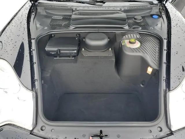 2004 Porsche 911 Carrera 4S