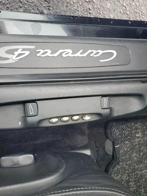 2004 Porsche 911 Carrera 4S