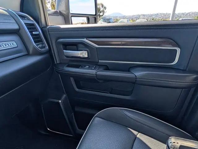 2024 Ram 2500 Laramie Crew Cab 4x4 64 Box