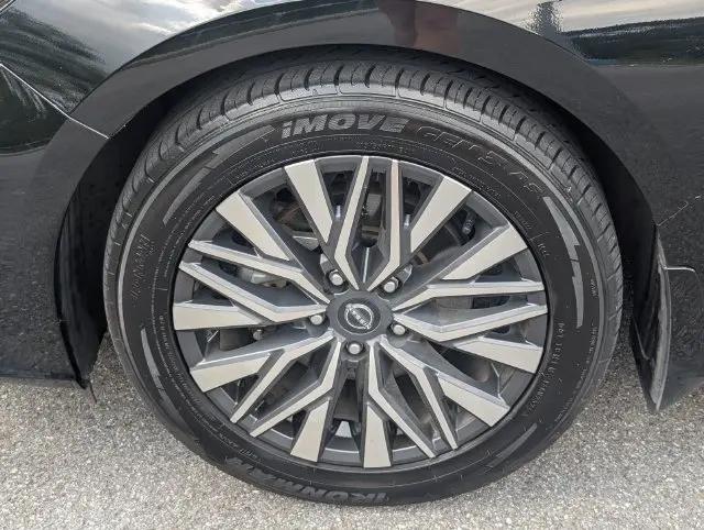 2024 Nissan Altima SV FWD