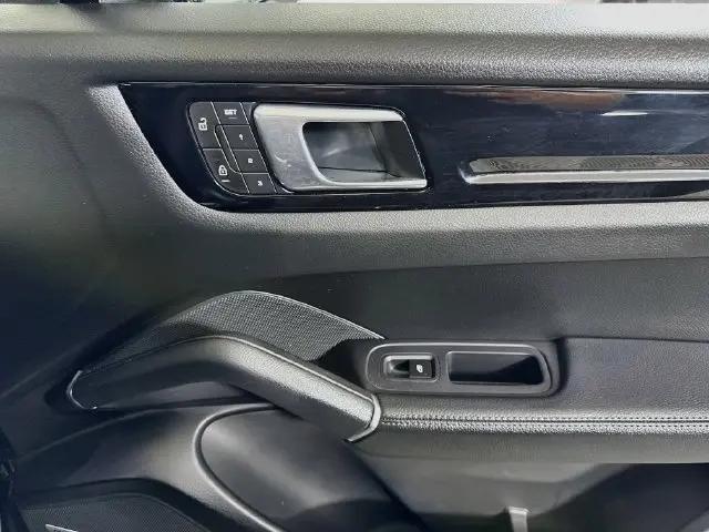 2023 Porsche Cayenne Cayenne