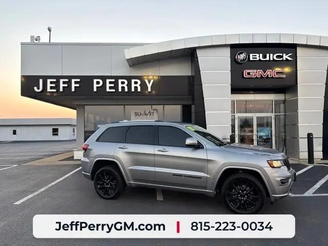 2018 Jeep Grand Cherokee Laredo for sale in Peru, IL
