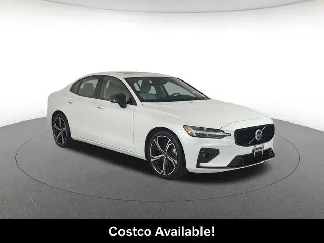 2024 Volvo S60 B5 Core Dark Theme