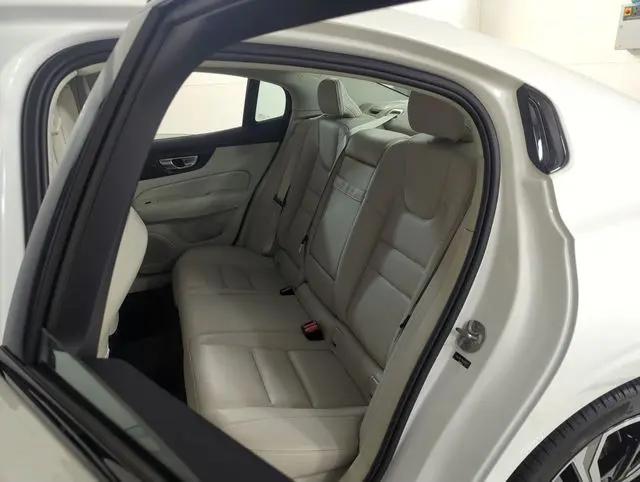 2024 Volvo S60 B5 Core Dark Theme