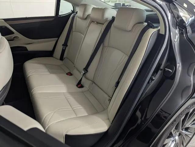 2024 Lexus ES 350 Ultra Luxury