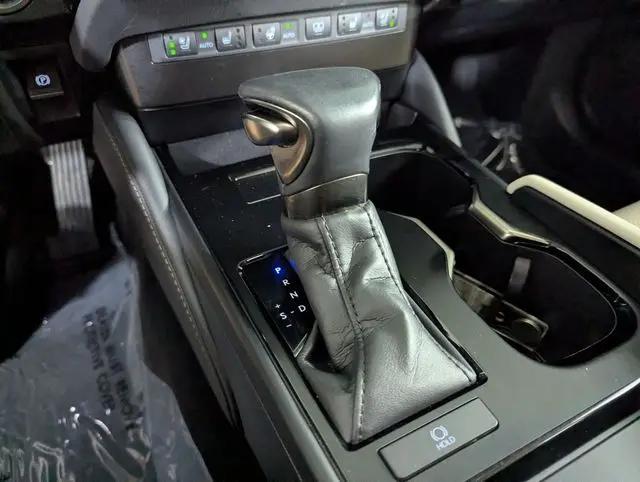 2024 Lexus ES 350 Ultra Luxury