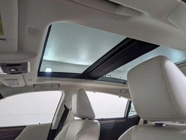 2024 Lexus ES 350 Ultra Luxury