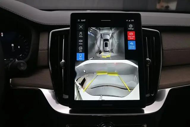 2027 Volvo XC90 Plus