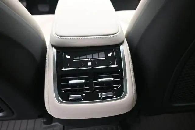 2027 Volvo XC90 Plus