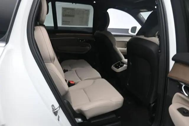 2027 Volvo XC90 Plus