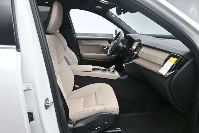 2027 Volvo XC90 Plus