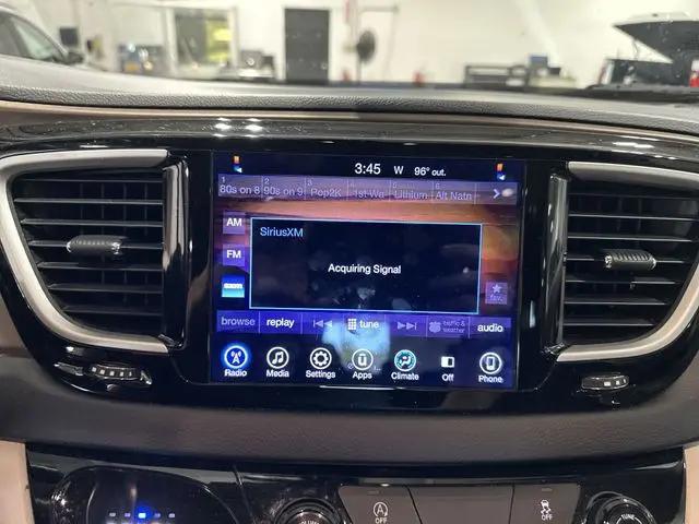 2017 Chrysler Pacifica Touring